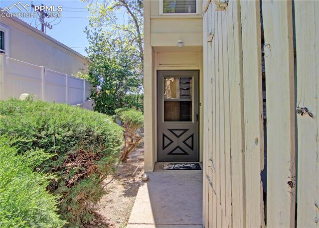 3330 Templeton Gap Road 8, Colorado Springs, CO 80907