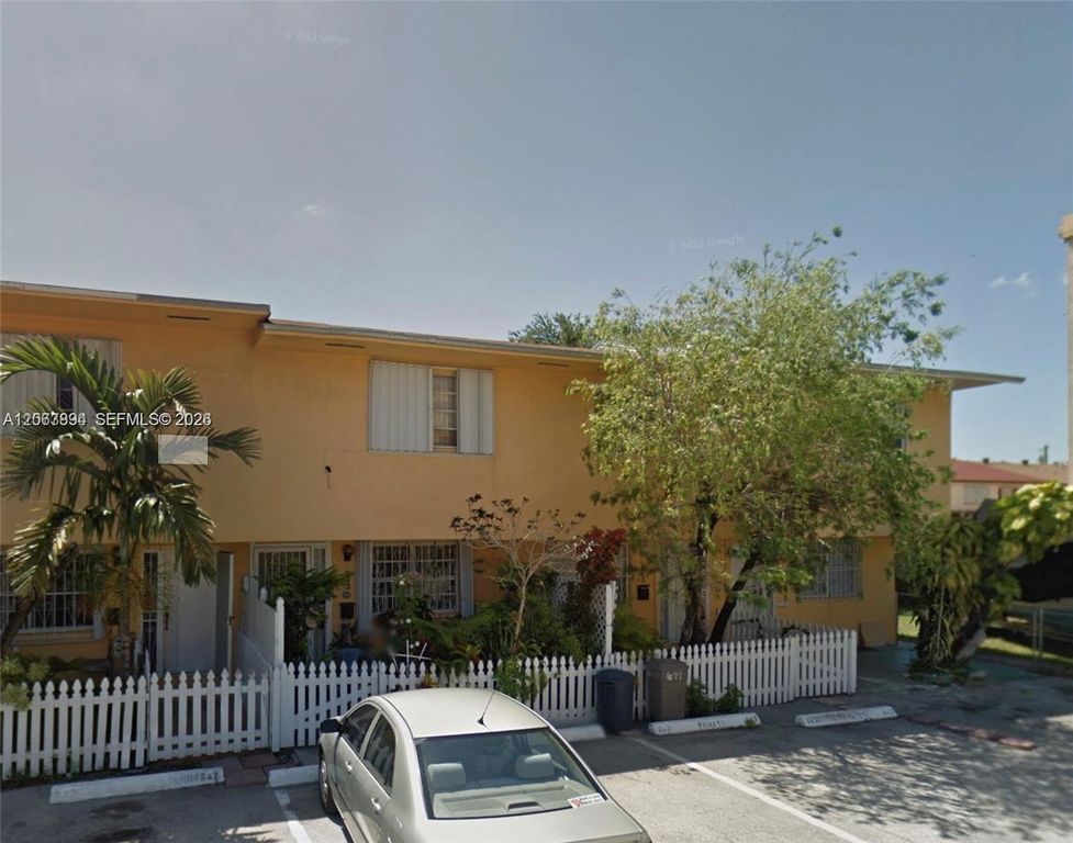 643 W 68th St 643, Hialeah, FL 33014