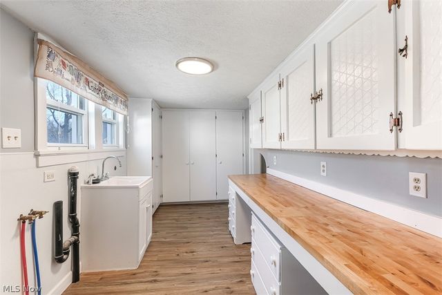 85 Maple Drive, Hudson, OH 44236