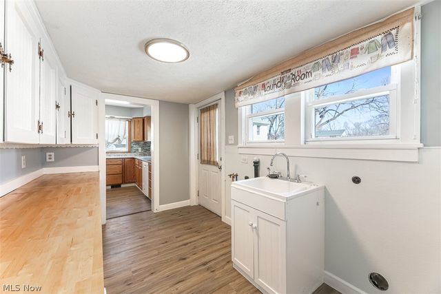 85 Maple Drive, Hudson, OH 44236