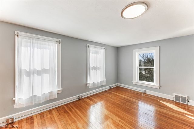 85 Maple Drive, Hudson, OH 44236