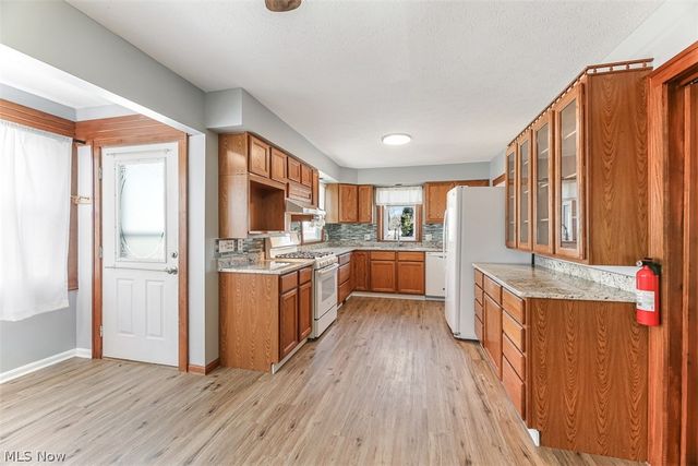 85 Maple Drive, Hudson, OH 44236