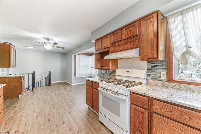 85 Maple Drive, Hudson, OH 44236