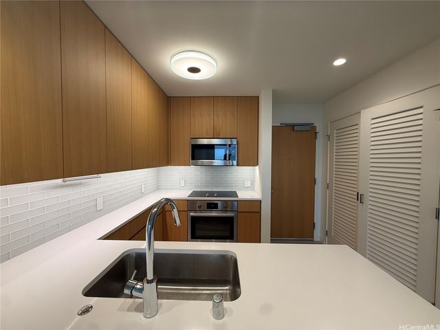 1388 Kapiolani Boulevard 1604, Honolulu, HI 96814