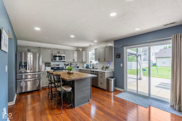 10044 Three Star Court, Avon, IN 46123