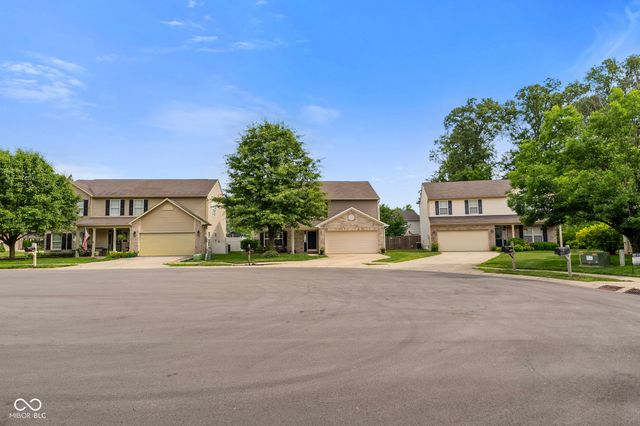 10044 Three Star Court, Avon, IN 46123