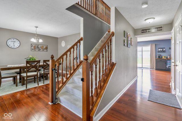 10044 Three Star Court, Avon, IN 46123