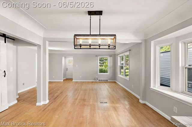6431 Prairie Lawn, Waterford, MI 48329
