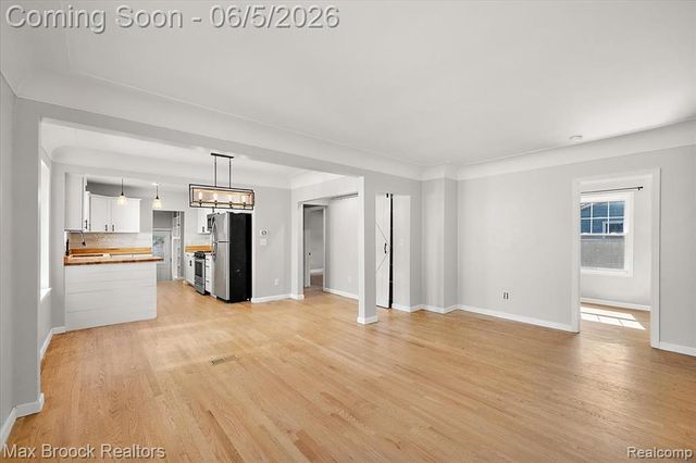 6431 Prairie Lawn, Waterford, MI 48329