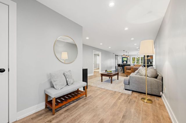 1707 University Avenue NE, Minneapolis, MN 55413