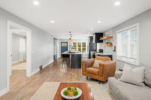 1707 University Avenue NE, Minneapolis, MN 55413