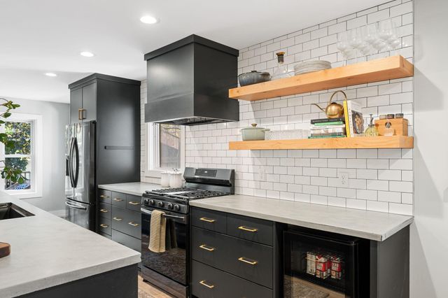 1707 University Avenue NE, Minneapolis, MN 55413