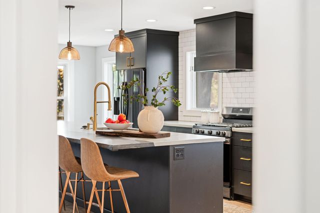 1707 University Avenue NE, Minneapolis, MN 55413