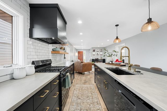 1707 University Avenue NE, Minneapolis, MN 55413