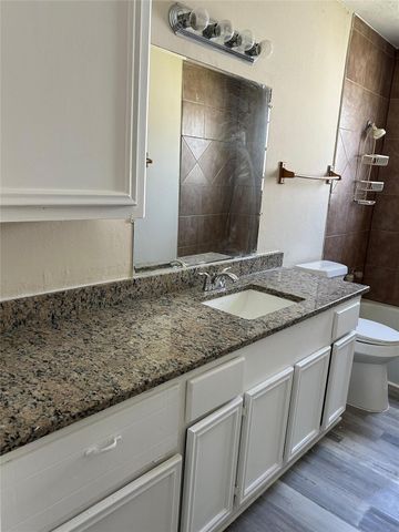 3822 Ebbtide Drive, Houston, TX 77045