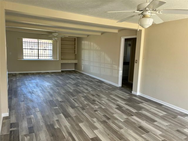 3822 Ebbtide Drive, Houston, TX 77045