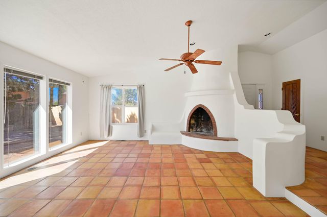 4806 La Cienega Street NW, Albuquerque, NM 87107