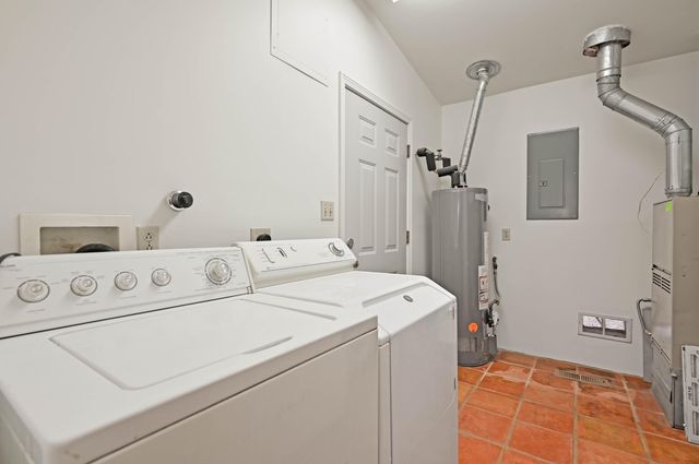 4806 La Cienega Street NW, Albuquerque, NM 87107