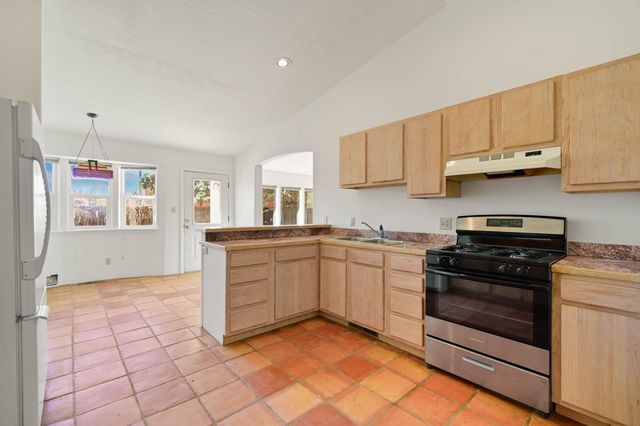 4806 La Cienega Street NW, Albuquerque, NM 87107