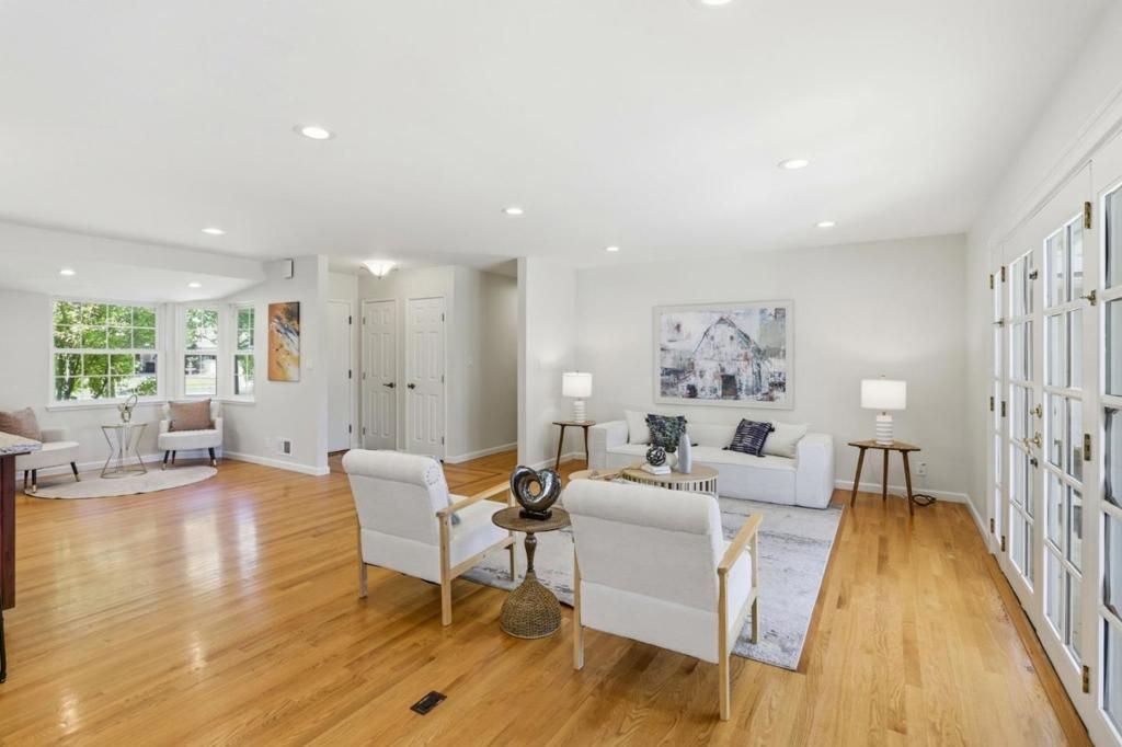 Image 7 of property listing at 5216 Selma Avenue, Fremont, CA 94536