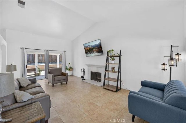 20096 Fallen Leaf Drive, Perris, CA 92570