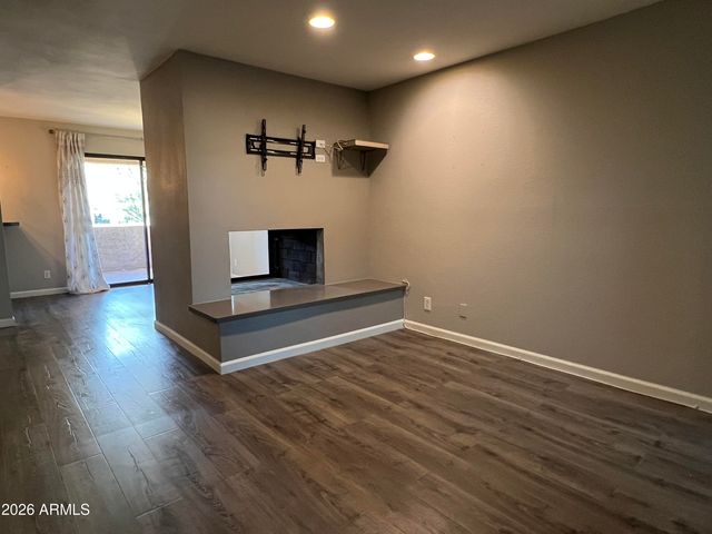 7502 E THOMAS Road 204, Scottsdale, AZ 85251