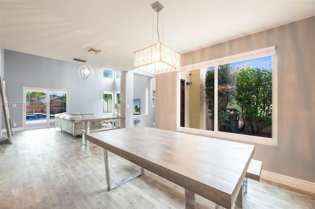 2050 NW 37th Ave, Coconut Creek, FL 33066