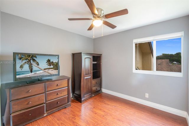 2050 NW 37th Ave, Coconut Creek, FL 33066