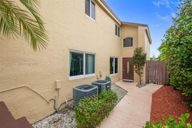 2050 NW 37th Ave, Coconut Creek, FL 33066