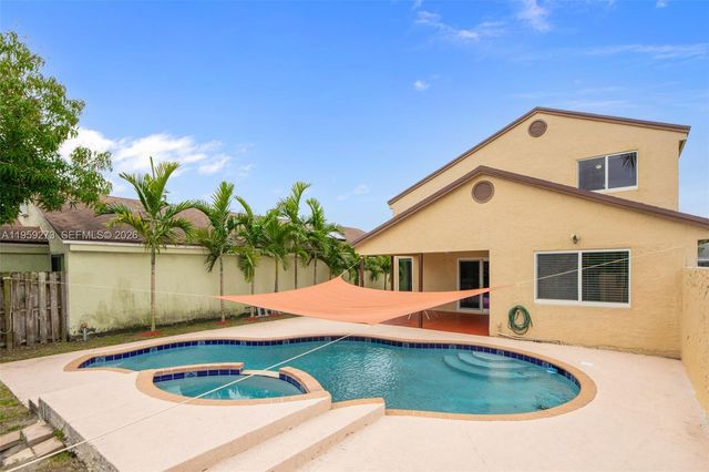2050 NW 37th Ave, Coconut Creek, FL 33066