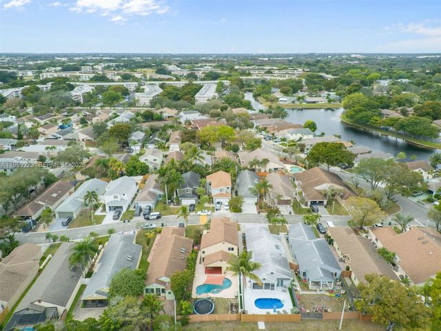 2050 NW 37th Ave, Coconut Creek, FL 33066