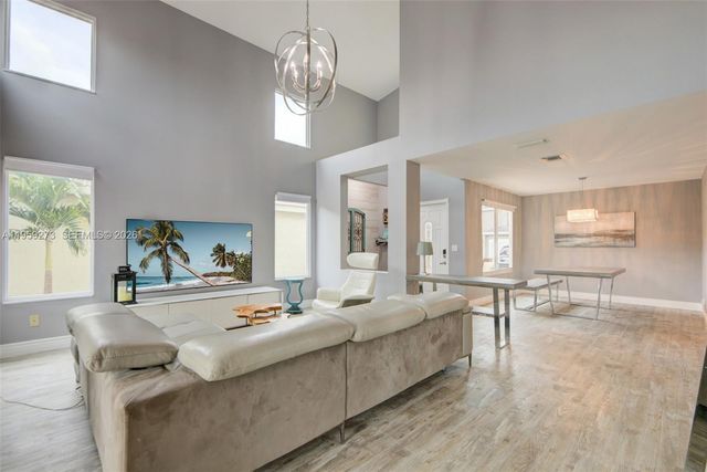 2050 NW 37th Ave, Coconut Creek, FL 33066