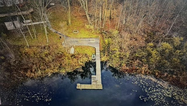 6878 Lake Bluff Drive NE, Comstock Park, MI 49321