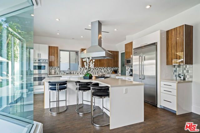 363 N SWEETZER Avenue, Los Angeles, CA 90048