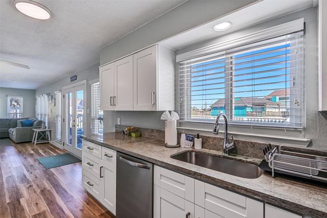 4413 Tampico Way, Galveston, TX 77554