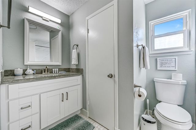 4413 Tampico Way, Galveston, TX 77554