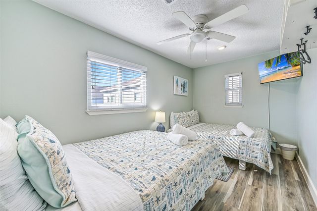 4413 Tampico Way, Galveston, TX 77554