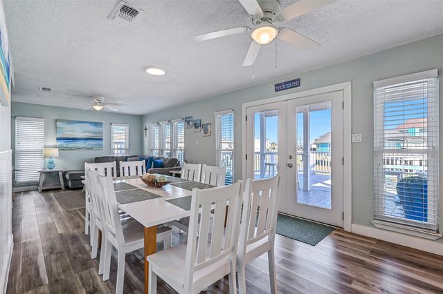 4413 Tampico Way, Galveston, TX 77554