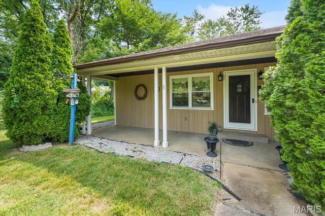 1 Debby Lane, Belleville, IL 62223