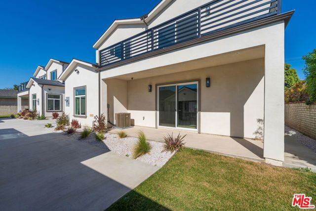 2126 W 238th Street, Torrance, CA 90501