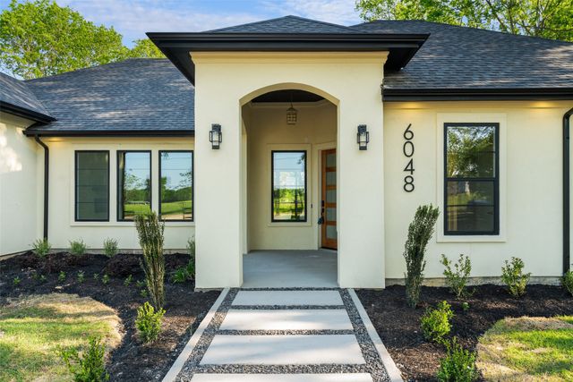 6048 VZ County Road 2120, Wills Point, TX 75169