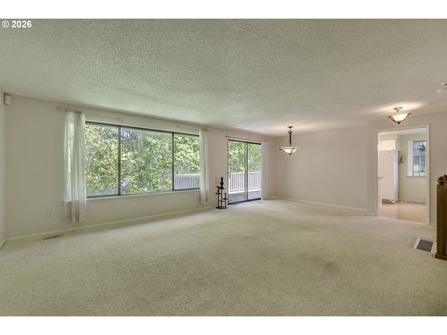 14395 Sw 27TH Ct, Beaverton, OR 97008