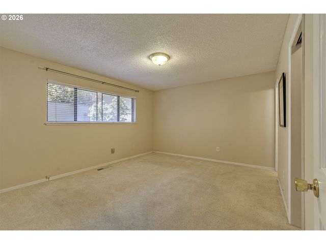 14395 Sw 27TH Ct, Beaverton, OR 97008