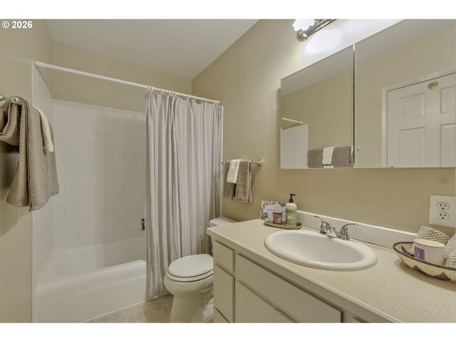 14395 Sw 27TH Ct, Beaverton, OR 97008