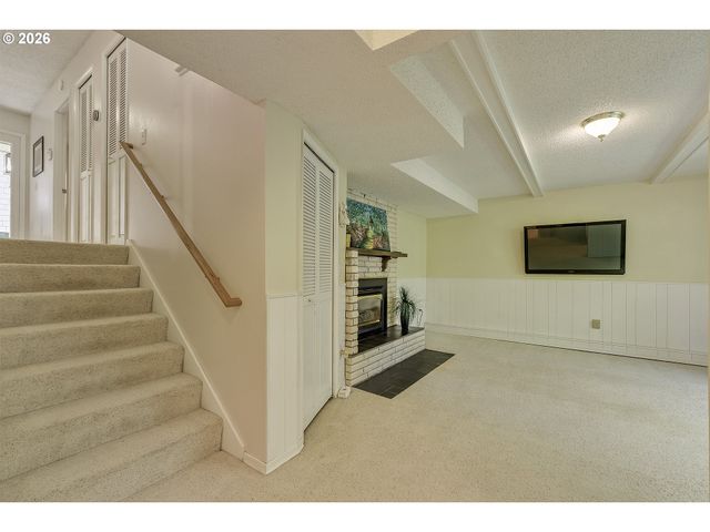 14395 Sw 27TH Ct, Beaverton, OR 97008