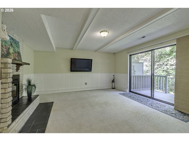 14395 Sw 27TH Ct, Beaverton, OR 97008