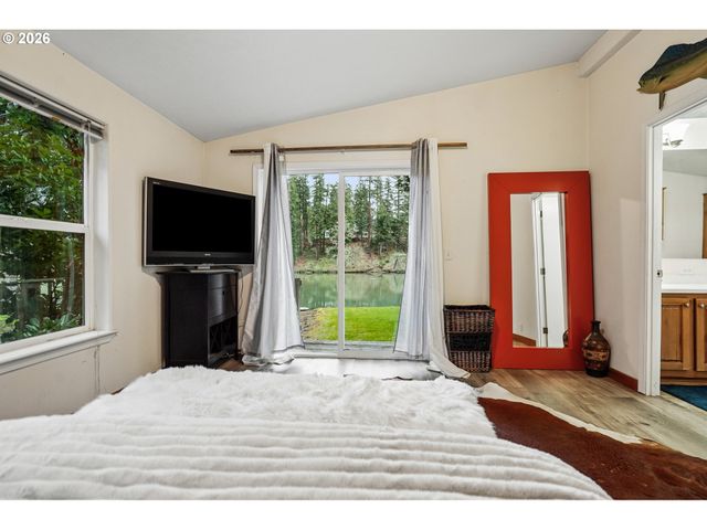 15212 Se RIVER FOREST Dr, Milwaukie, OR 97267