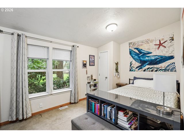 15212 Se RIVER FOREST Dr, Milwaukie, OR 97267