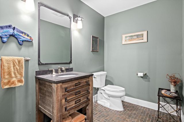 64 E Golden Lake Road, Circle Pines, MN 55014