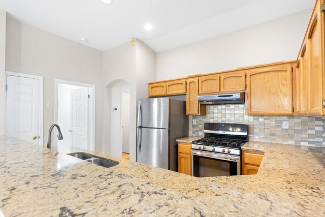 8600 Heritage Hill Dr, Elk Grove, CA 95624